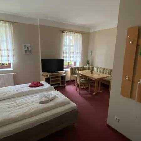 Body Sun בית הארחה